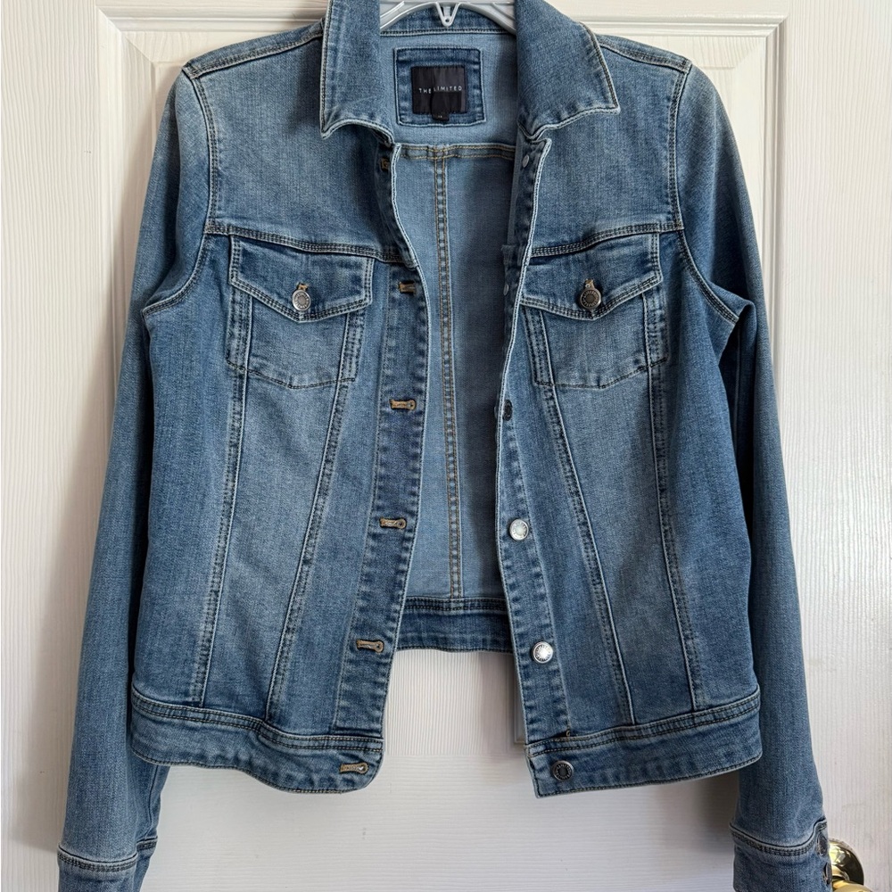 The Limited Classic Blue Denim Jean Jacket Women’s Medium